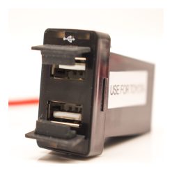 USB Plug Compatible with Toyota